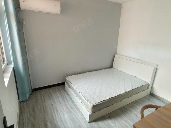 紫桐新村_新出朝南精装单间_家具家电齐全_拎包即住无杂费