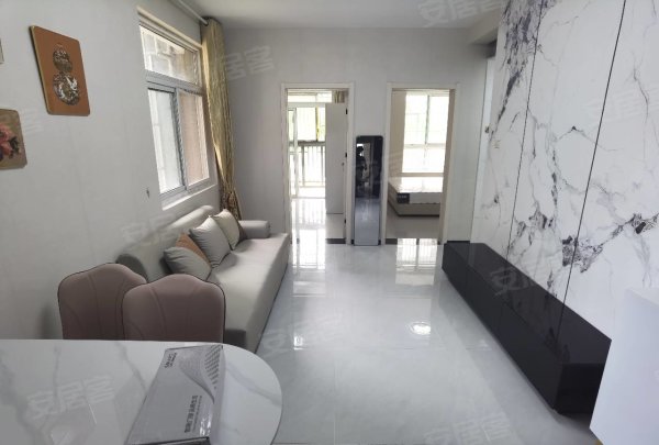 欣园精装二室，全屋瓷砖地可月付可短租民用水电，高速同城旅行近