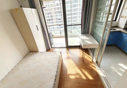 香榭水都_押一付一_阳台单间可做饭_省博物院地铁口_近图书馆