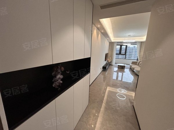 万象汇_杉杉奥特莱斯_保利和光熙悦_全屋定制精装三室两厅双卫