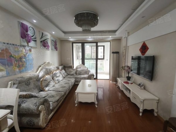 物业推荐橡树湾二期低区精装三室出租近西门地铁口万象汇45中