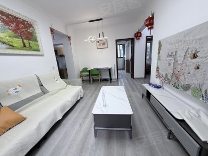 四中对面适合陪读_滨湖润园2室业主自住房_家电齐全_全屋定制