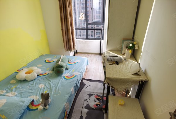 过渡好房_南七里地铁口_万象汇_唯品会城市奥莱旁_可月付