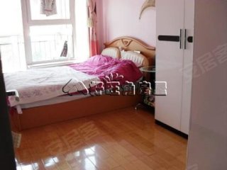 多层建筑楼层中是否必须设置消火栓箱?