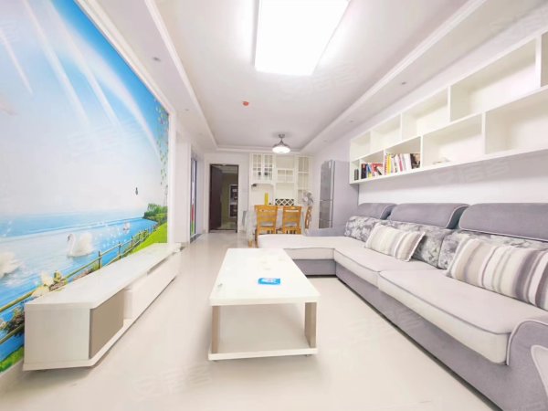 中海滨湖公馆_精装三室_业主自住装修_全屋定制衣柜_靠近地铁