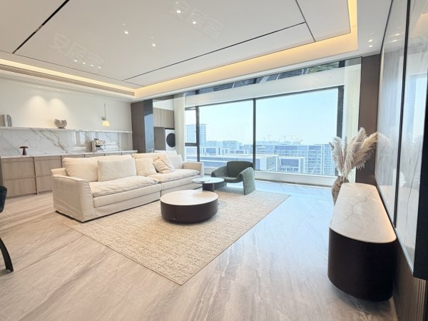 全景落地窗_阳台通铺_边户大横厅_全屋定制_可月付