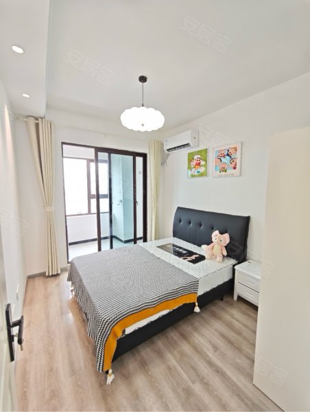 湖畔义乐_业主自住精装_两室全屋定制_停车方便_随时看房
