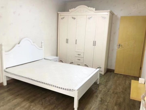 徽杰苑精装一室一厅出租_民用水电_燃气热水器_包宽带_有钥匙