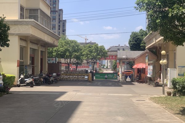 玉溪新苑婚纱_玉溪亚太盛典婚纱摄影(2)