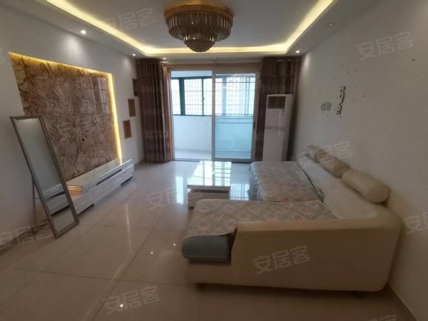 华府骏苑，3房2厅2卫，家电家具齐全，采光好，出租