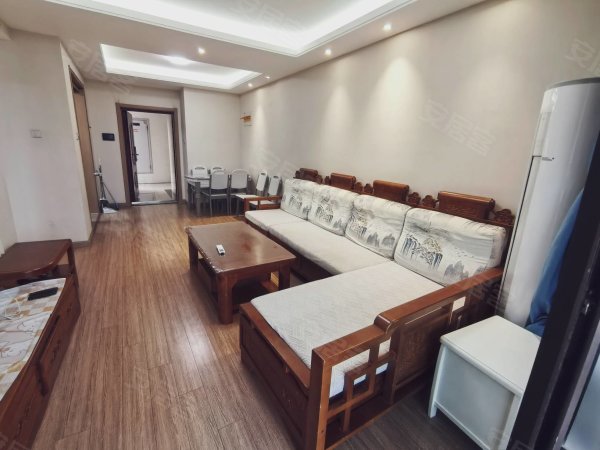 邦泰学府里整租三室精装近源润大厦，江淮，大众民水电