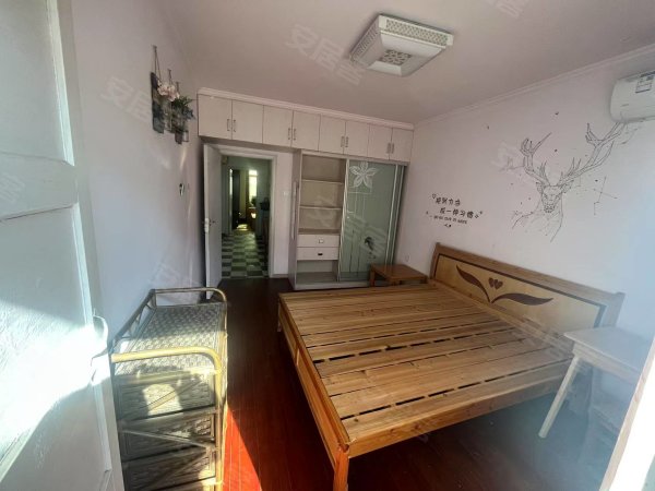 美湖小区_两室一厅_家具家电齐全_随时看房_户型好_地段好