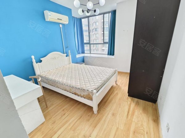 全女生，男也可，一人的浪漫小屋，采光超好绝了，直签租多久随你