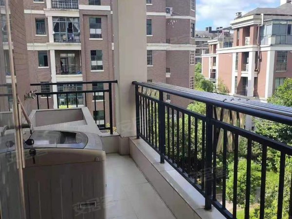 乐平东湖公园市老年大学鸿宇天湖城鸿宇天城,小区环境优美出租房源