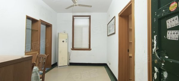 北一环财富广场，带院子地铁口，寿春旁，两室精装修领包入住