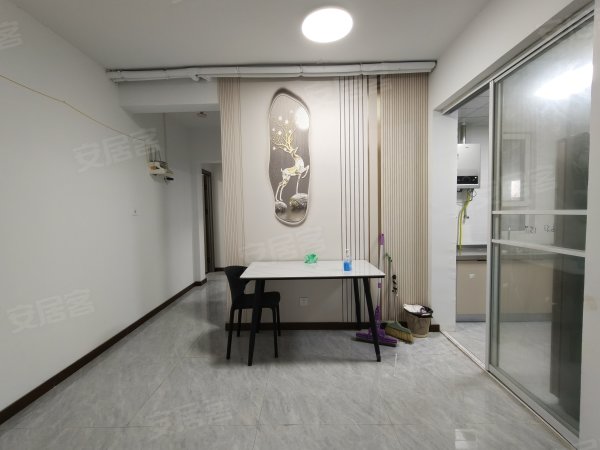 望江台璟宸_3室2厅2卫__电梯房_精装修99平米