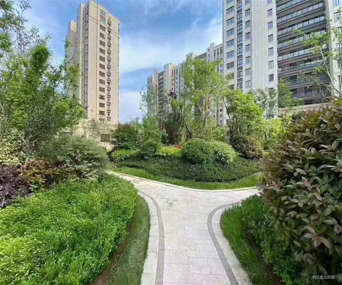 林山雅苑3室2厅1卫90㎡南北90万