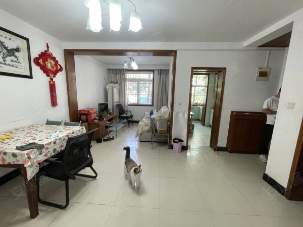西七里塘地铁口_动力新二村一楼带院子_一楼垫高不潮湿_急租