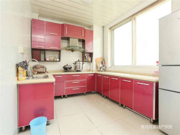 南北通透 多层 公摊面积小 精装修 交通便利