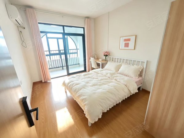 全女生合租_休宁路地铁_秋实苑_绿地中心_南七里_市三院
