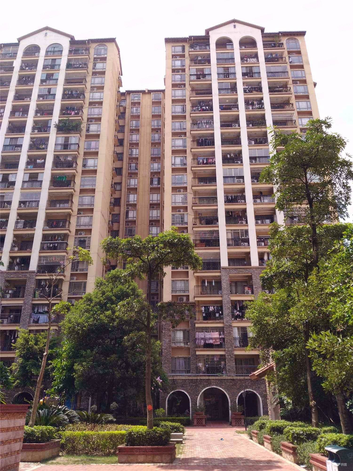 富力金港城东区南向中心位置楼层高诚意出售