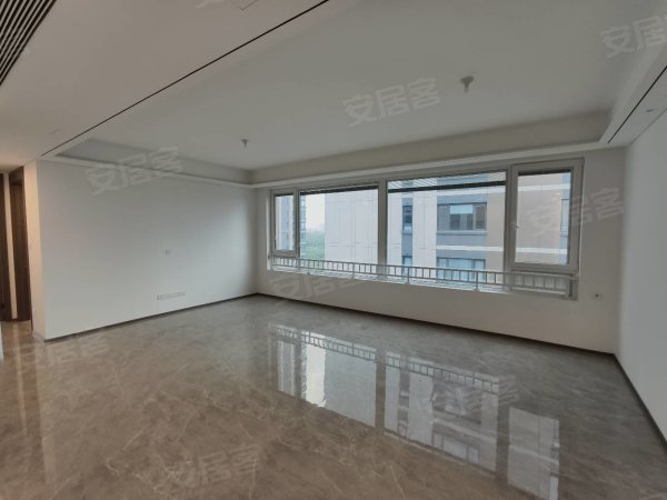 省府核心_大横厅大客厅_带地暖中央空调_还包物业费_随时看房