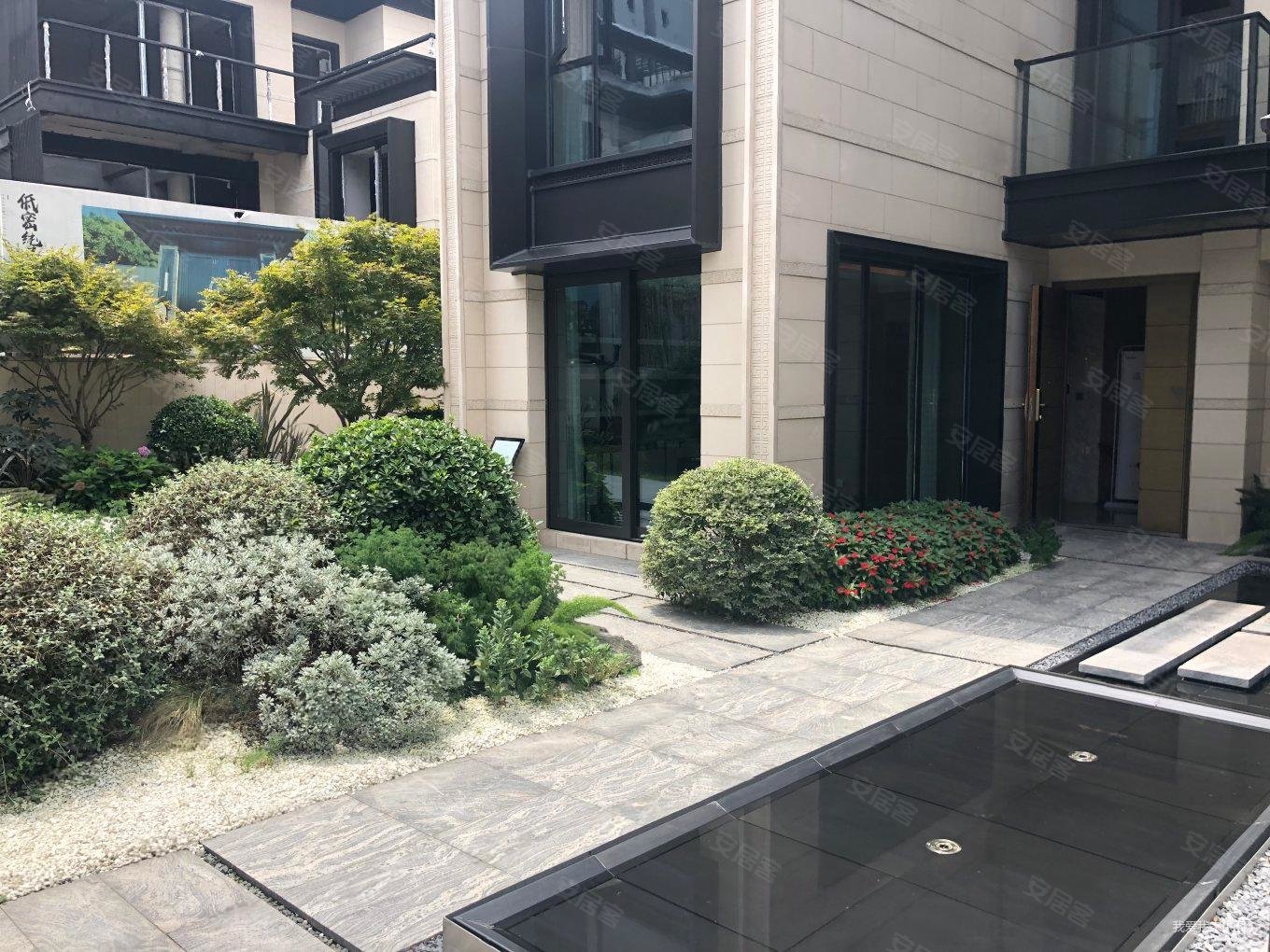 成都房产网>成都二手房>武侯二手房>簇桥二手房>中粮武侯瑞府(别墅)>