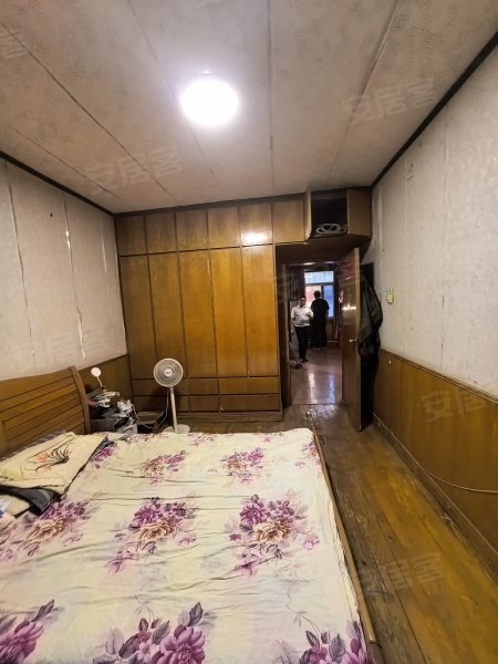 今日新出双南全明2房，家具家电齐全拎包即住，沿河公园旁可长租
