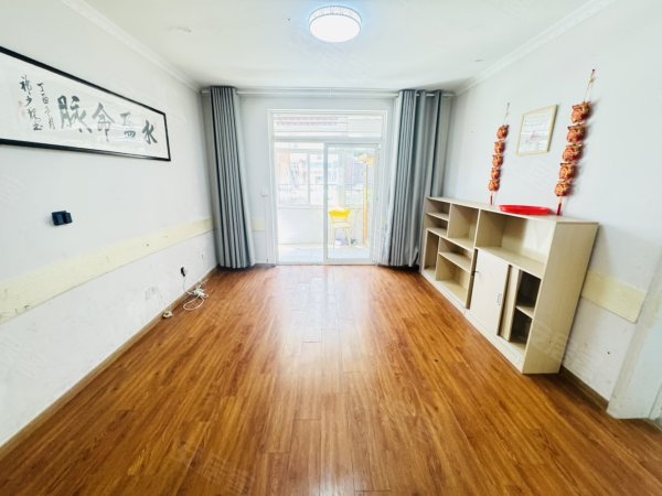 价格能谈！龙居山庄_颐和花园__一楼带院子_可办公_可住家