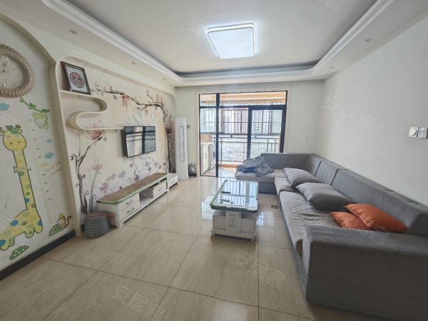 皇家花园三室两厅精装修拎包入住全天采光