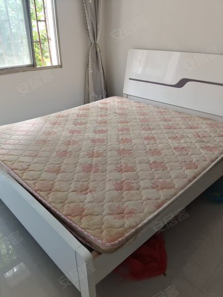 精装修，精装修，精装修，两房一厅，住家首选