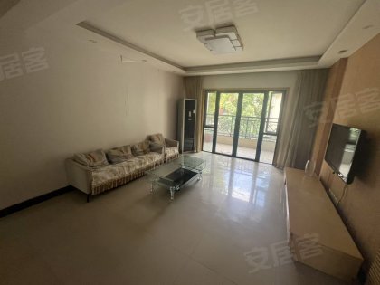 上城国际丁香苑，靠近地铁站，大润发，南门小学，36中，菜市场