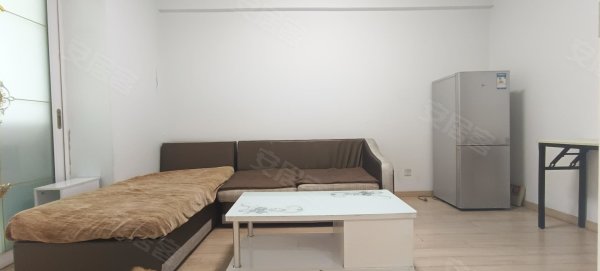 3号5号地铁口万象汇宜家购物中心精装一房拎包入住采光好