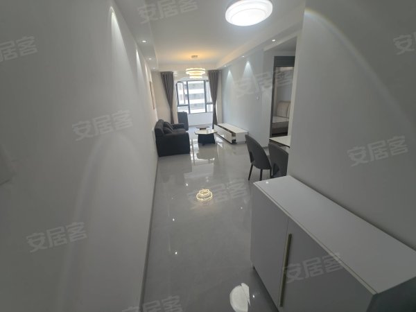湖畔书香_精装两室一厅一卫_全屋定制_实图实拍_拎包入住