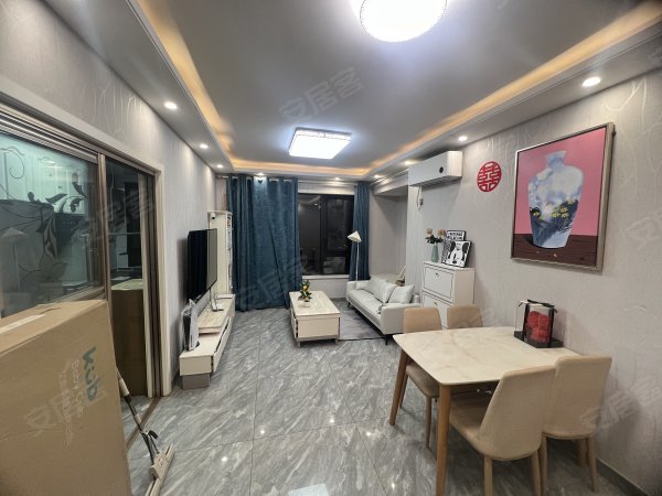 要世茂精装修一室一厅朝南的看过来_实拍随时看房入住_地铁口