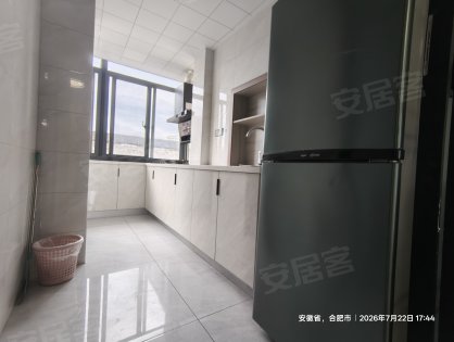 六安路与长江中路_四十五中_六小旁省工会宿舍3室1厅精装4楼