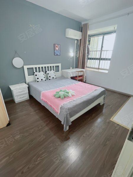 文忠苑小区主卧带独立卫洗衣机出租付一押一拎包入住可短租