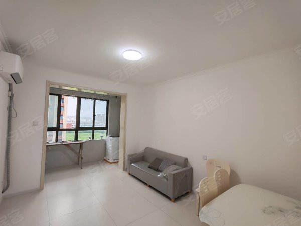 新店雅苑精装二居室，全屋瓷砖地，三台小米空调，一级能效，