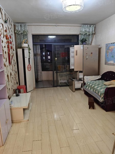 三里庵地铁口，梅园公寓，6楼，2室2厅，简装，中医近