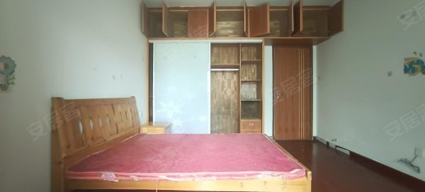 万象汇宜家商圈，生活便利，3,5号线地铁站，交通方便