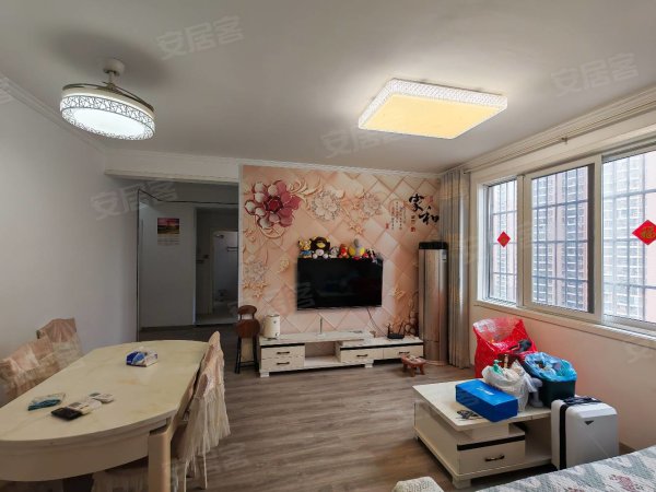 新店花园_精装三房_全屋定制衣柜_温馨居家_近维信诺京东方晶