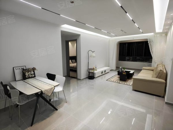 磨店家园可短租月付_两房_带一个衣帽间_民水电包物业