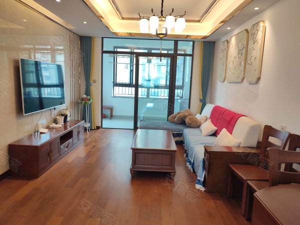 文一豪门金地_实木家具_近邮储农行_一梯一户_两个卫生间
