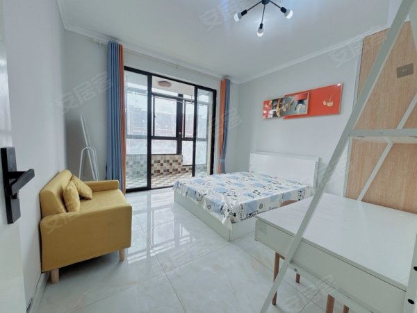 建筑大学，28中，南屏路地铁，绿地中心，随时看房，月付，