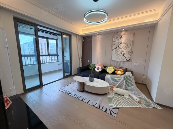 可月付_实景拍摄_时代领峰_领包入住_人车分流客厅带阳台