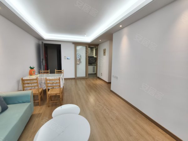 精装三室南北通透_全屋一级能耗_家具家电齐全免费看房拎包入住