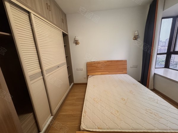 王大郢____精装2房_全屋定制__随时看_急租