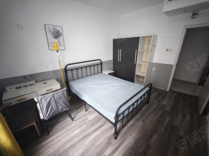 蔚蓝商务港丨百利中心丨财智中心丨民用水电丨押一付一丨支持短租