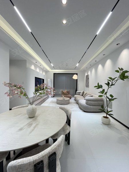 包河工业园_云川雅筑_精装三室加衣帽间_可短租可月付_汽车城
