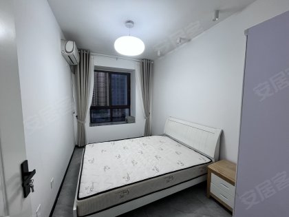 出租168东区铜冠花园_精装修南北通透大两室_看房随时